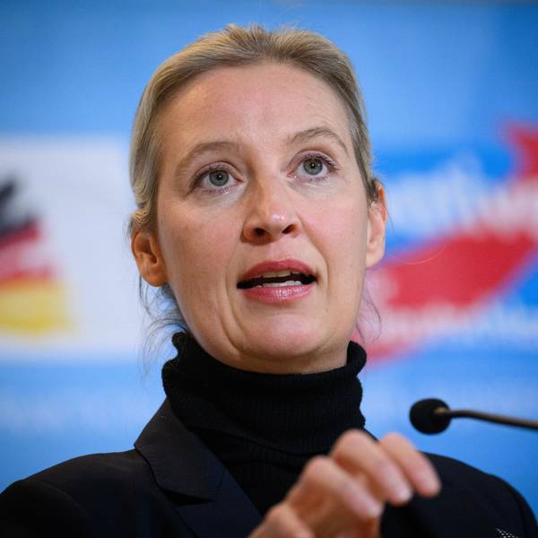 Alice Weidel, Vorsitzende der AfD-Bundestagsfraktion, äußert sich vor Beginn der Fraktionssitzung der Bundestagsfraktion der AfD im Deutschen Bundestag.