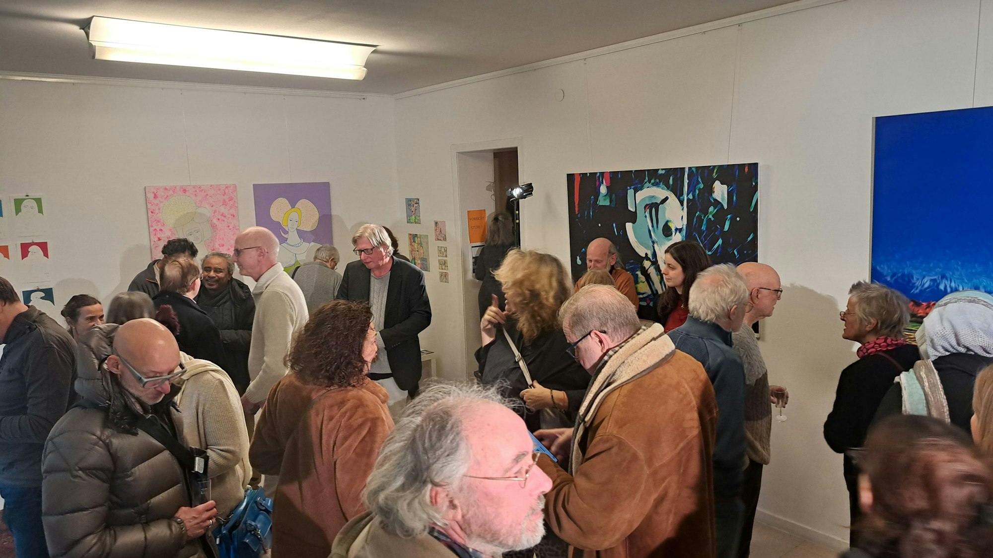 Vernissage der Ausstellung „Verbindungen“ in der Galerie Kunstmeile Buchforst.