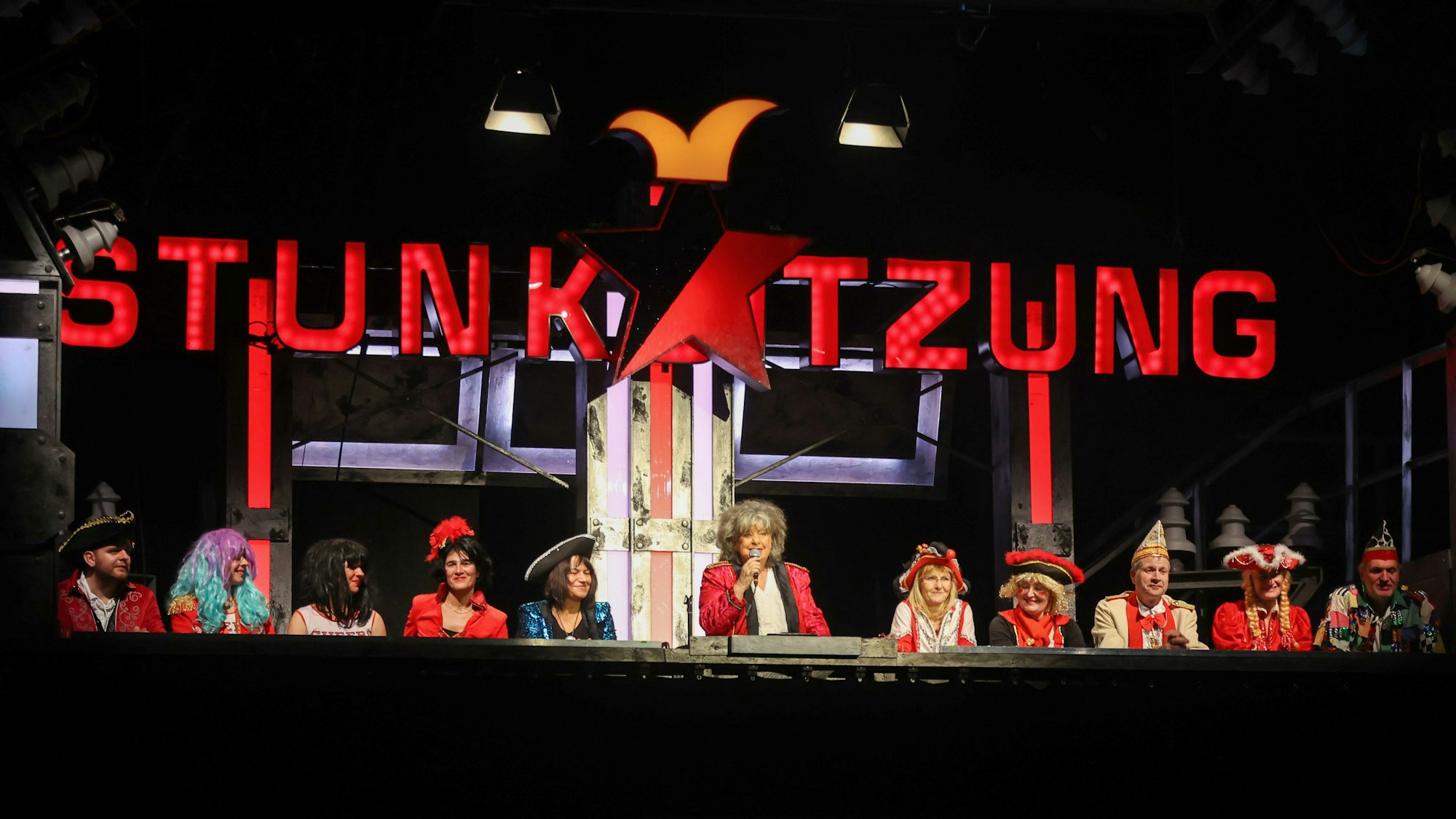 Premiere der alternativen Karnevalssitzung „Stunksitzung“ im E-Werk