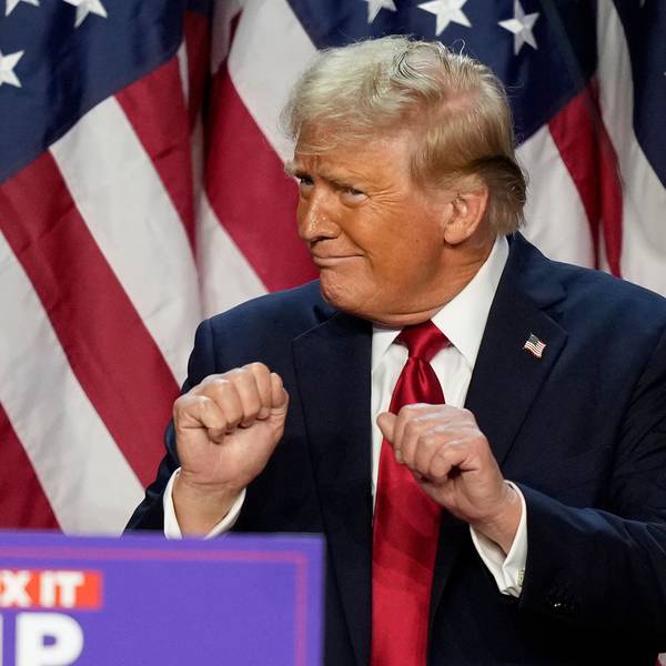 Der republikanische Präsidentschaftskandidat und ehemalige Präsident Donald Trump tanzt bei einer Wahlparty am Mittwoch, 6. November 2024, in West Palm Beach, Florida.