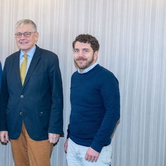 25 Jahre kommunale Seniorenarbeit auf Bundesebene: Der heutige BSKB-Vorsitzende Prof. Dr. Alexander Schraml, sein Amtsvorgänger und langjährige SBK-Leiter Otto B. Ludorff sowie Martin Schlücking, Vorsitzender des NRW-Landesverbands VKSB.