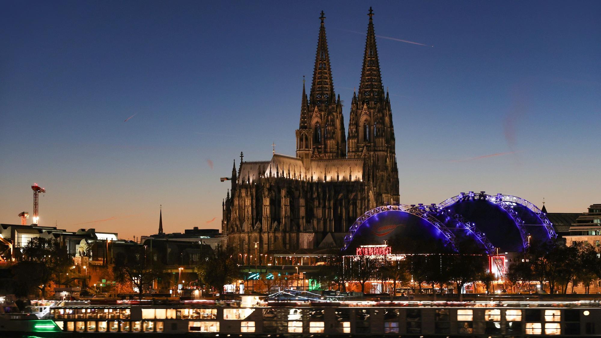 Das Köln-Panorama inklusive des Musical Domes.