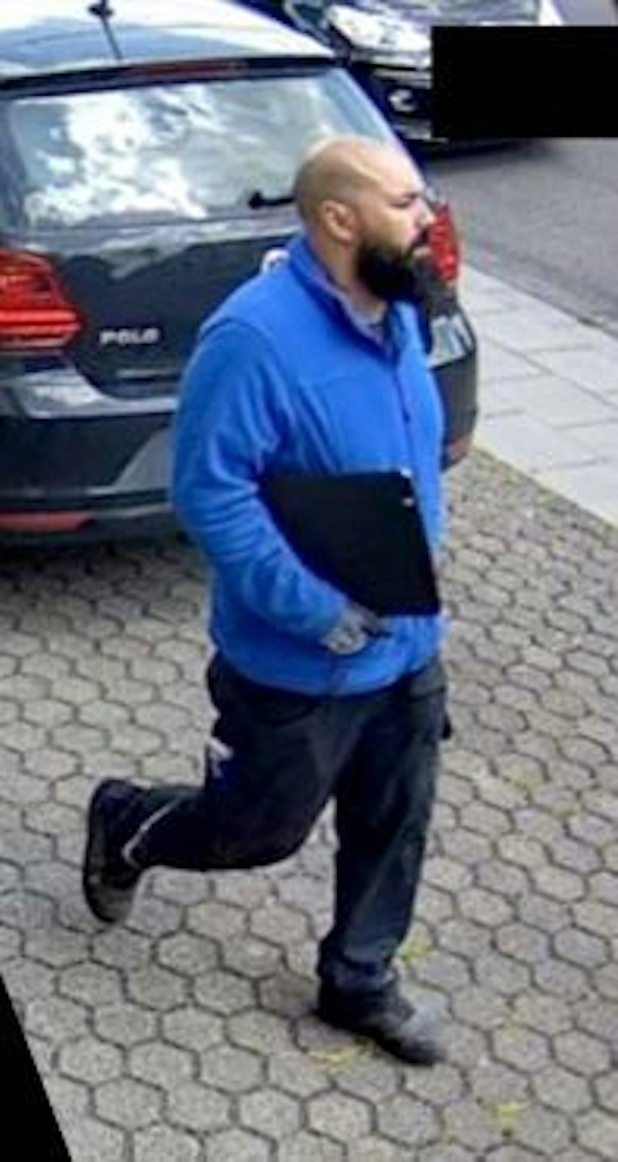 Wer hat diesen Mann im Sommer 2023 gesehen?