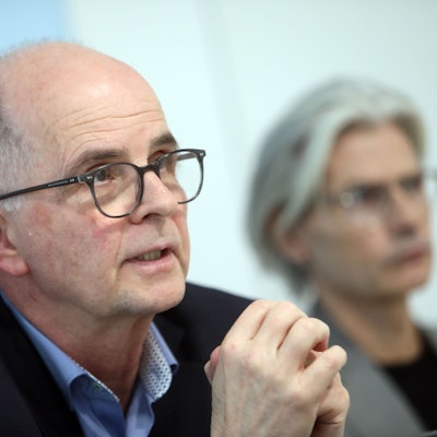 In einem Pressegespräch informiert Markus Greitemann, Beigeordneter für Planen und Bauen der Stadt Köln, zu den Baumaßnahmen am Wallraf-Richartz-Museum.