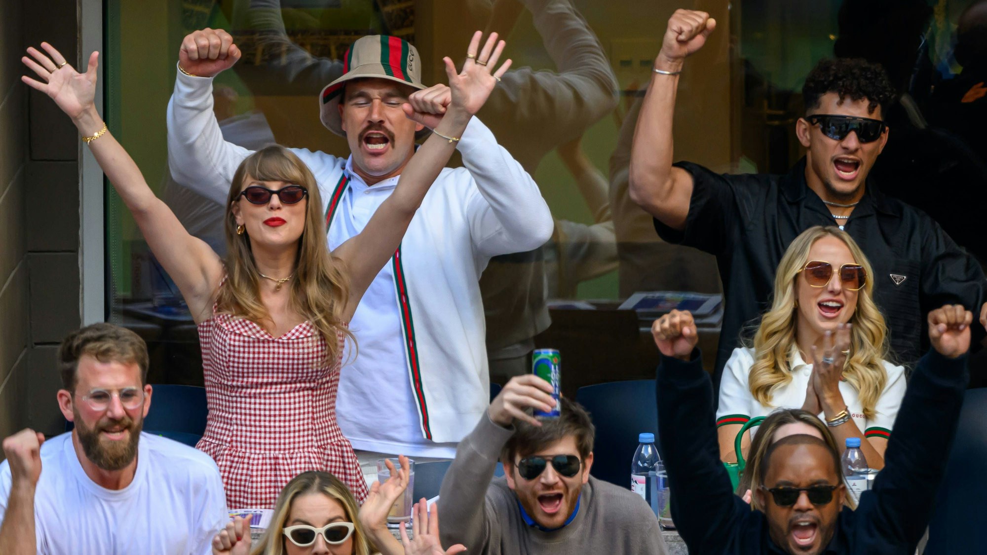 Travis Kelce möchte Taylor Swift weiterhin so gut er kann den Rücken stärken.