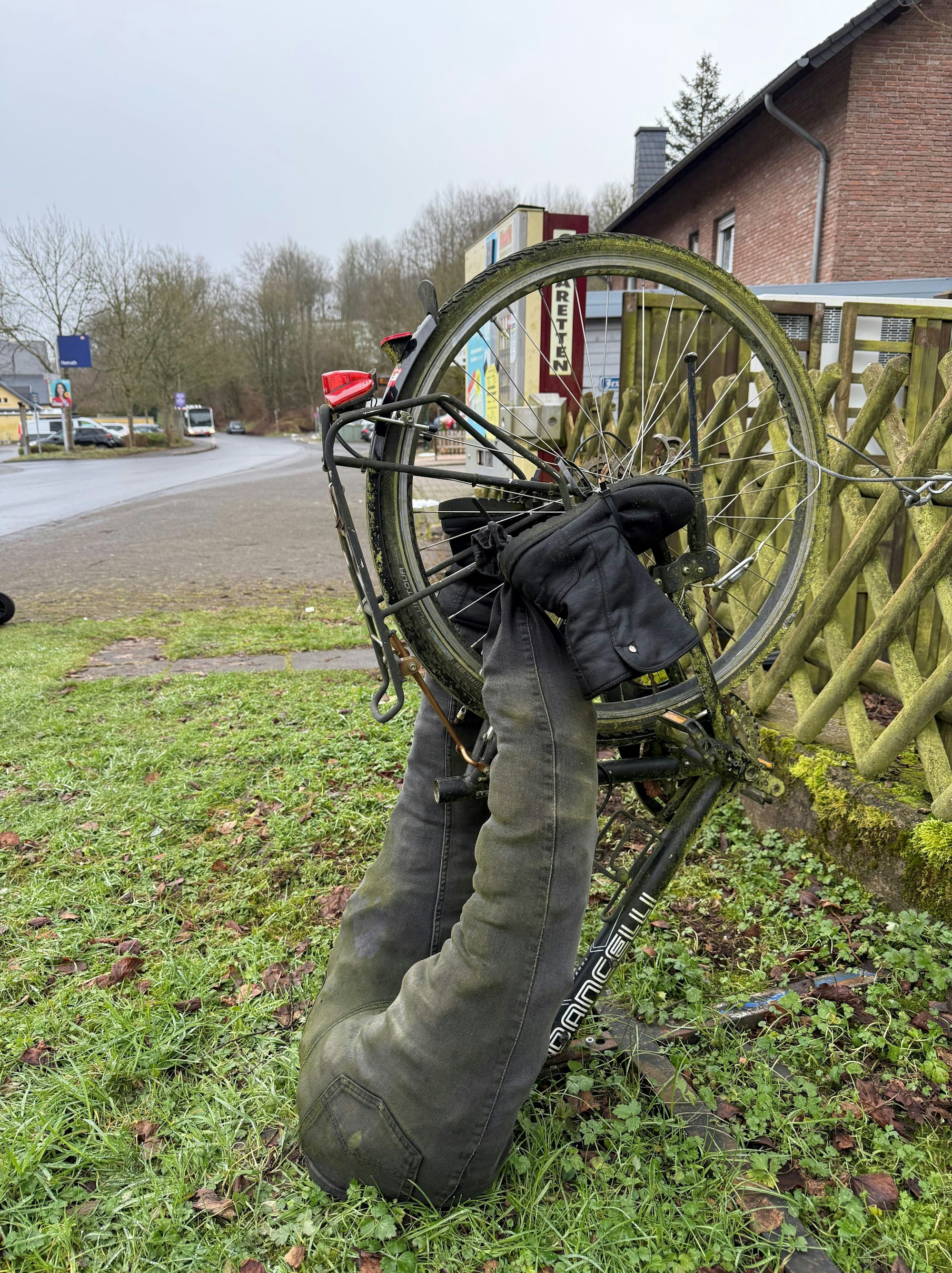 Der Bauernhofweg in Lohmar. 
Skurrile Entdeckung in Jexmühle.
