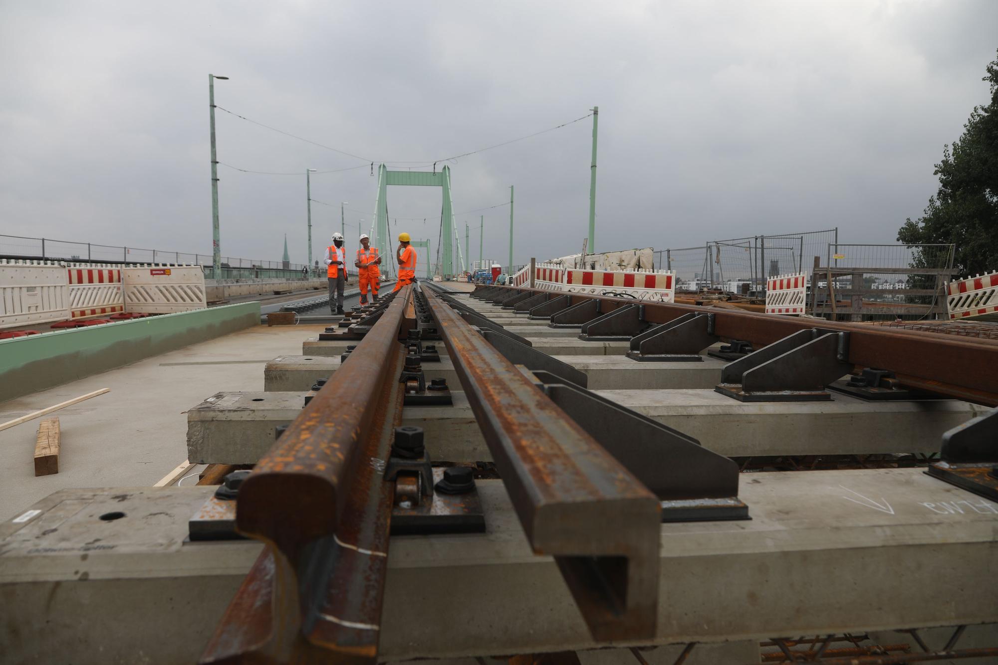 06.09.2024, Köln: Großbaustelle: Sanierungsarbeiten auf der Mülheimer Brücke. Foto: Arton Krasniqi