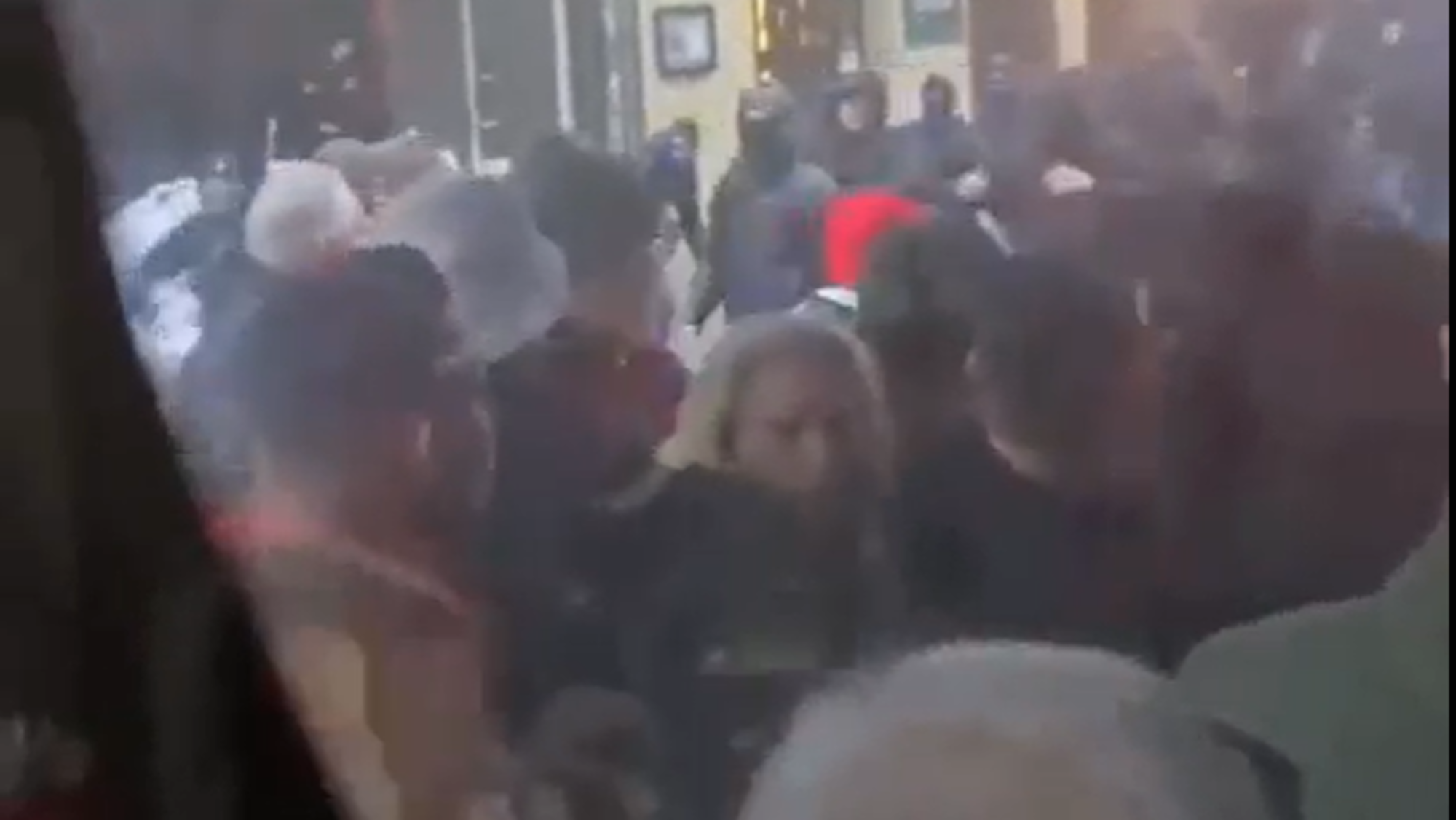 Hamburg, 18.1.2025: Schlägerei zwischen FC-Fans und HSV-Ultras auf St. Pauli