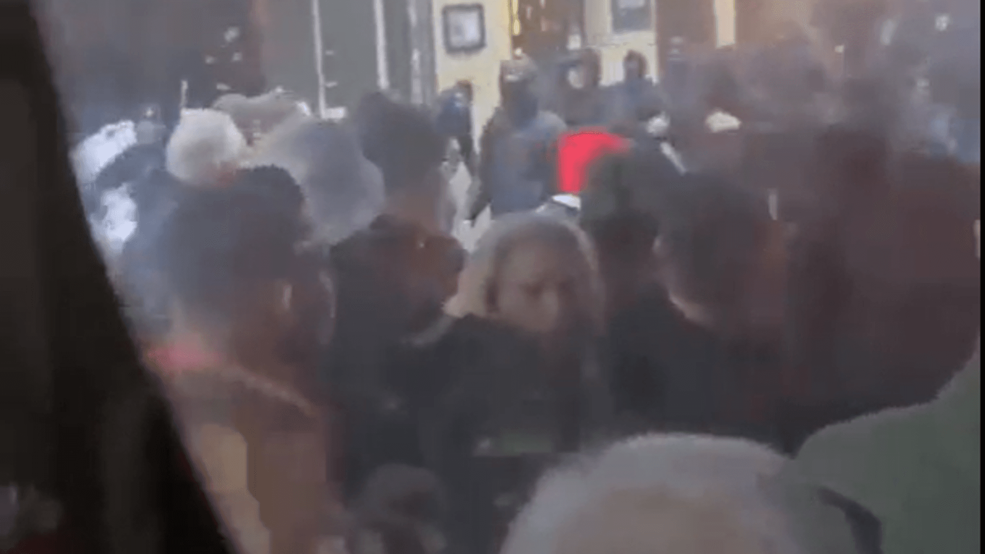 Hamburg, 18.1.2025: Schlägerei zwischen FC-Fans und HSV-Ultras auf St. Pauli