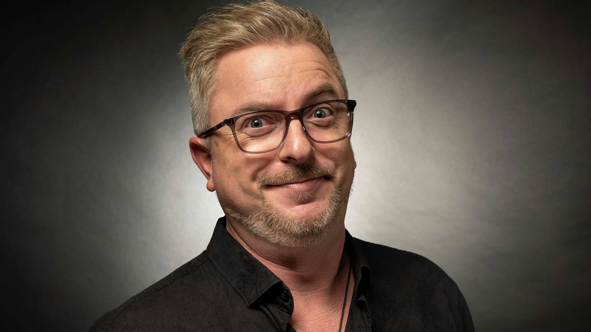 Tobias Sauter geht auf die Bühne. "Ich mach das jetzt selbst" heißt sein erstes Comedy-Musik-Programm.