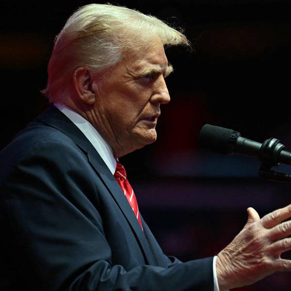 Donald Trump ist der Meinung, viele bisher von Geheimdiensten und Regierung geheim gehaltenen Unterlagen, sollen veröffentlicht werden.