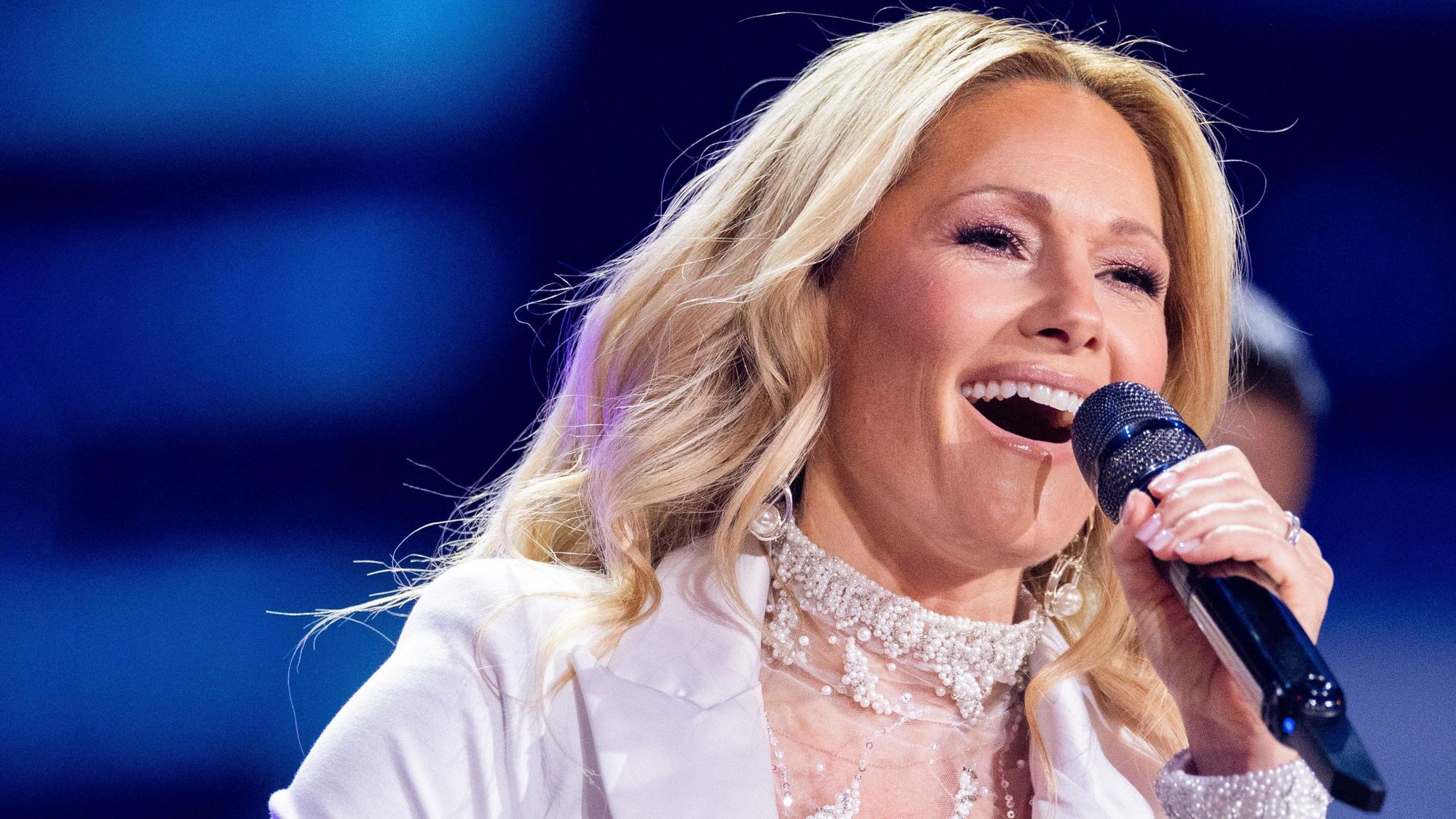 Sängerin Helene Fischer steht bei der Aufzeichnung der Helene-Fischer-Show auf der Bühne.