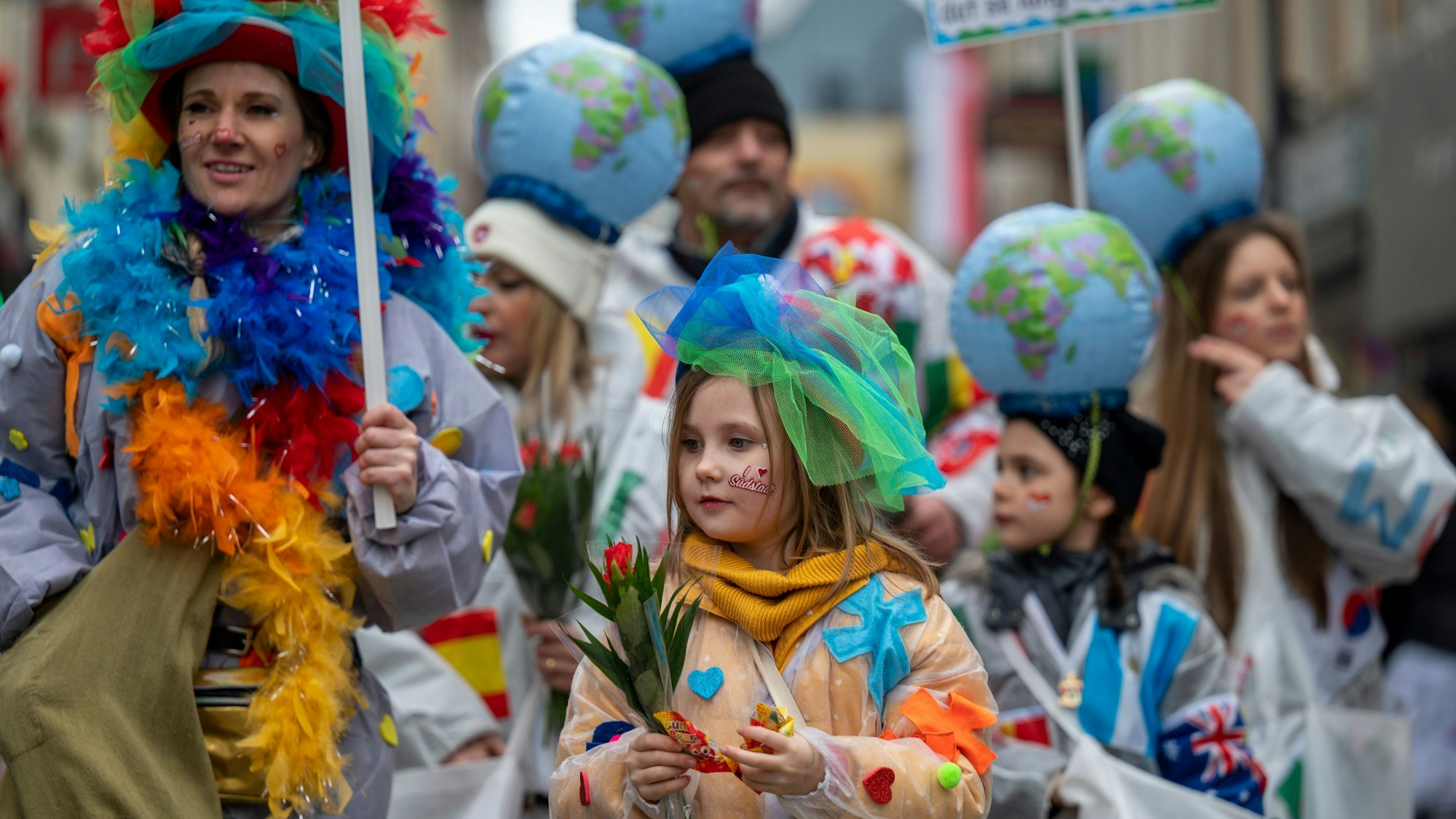 Kinder in Kostümen bei den Schull- und Veedelszöch.