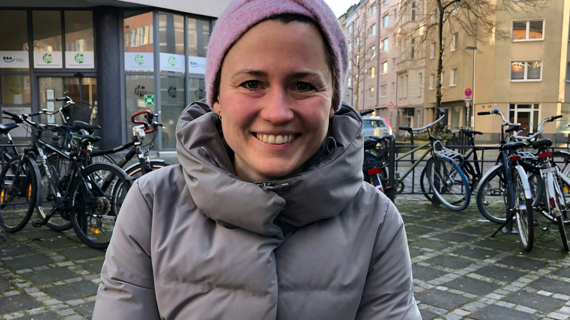 Straßenumfrage zum Thema Zukunft. Natanja