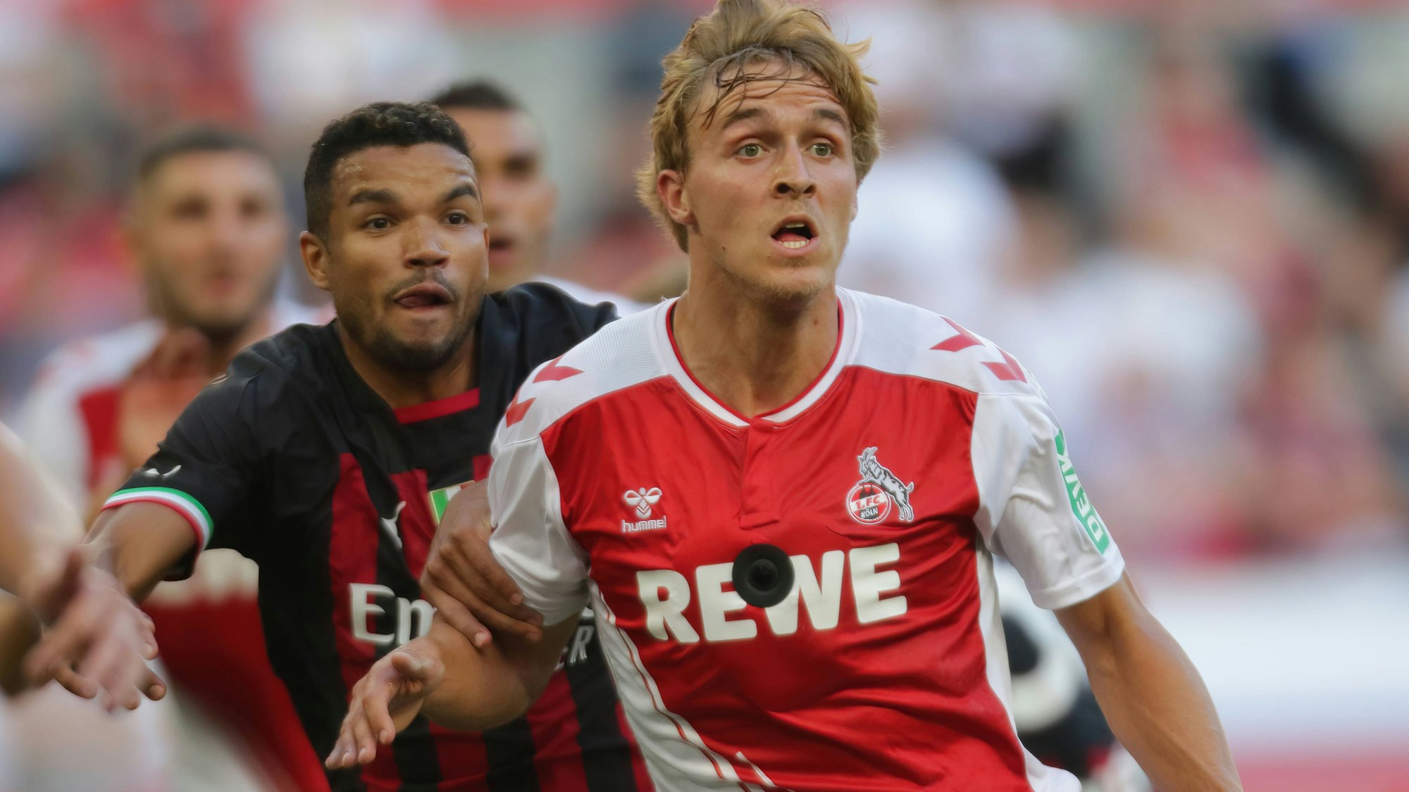 Beim Innovation-Game gegen den AC Mailand im Sommer 2022 trug FC-Abwehrchef Timo Hübers eine Kamera auf der Brust.