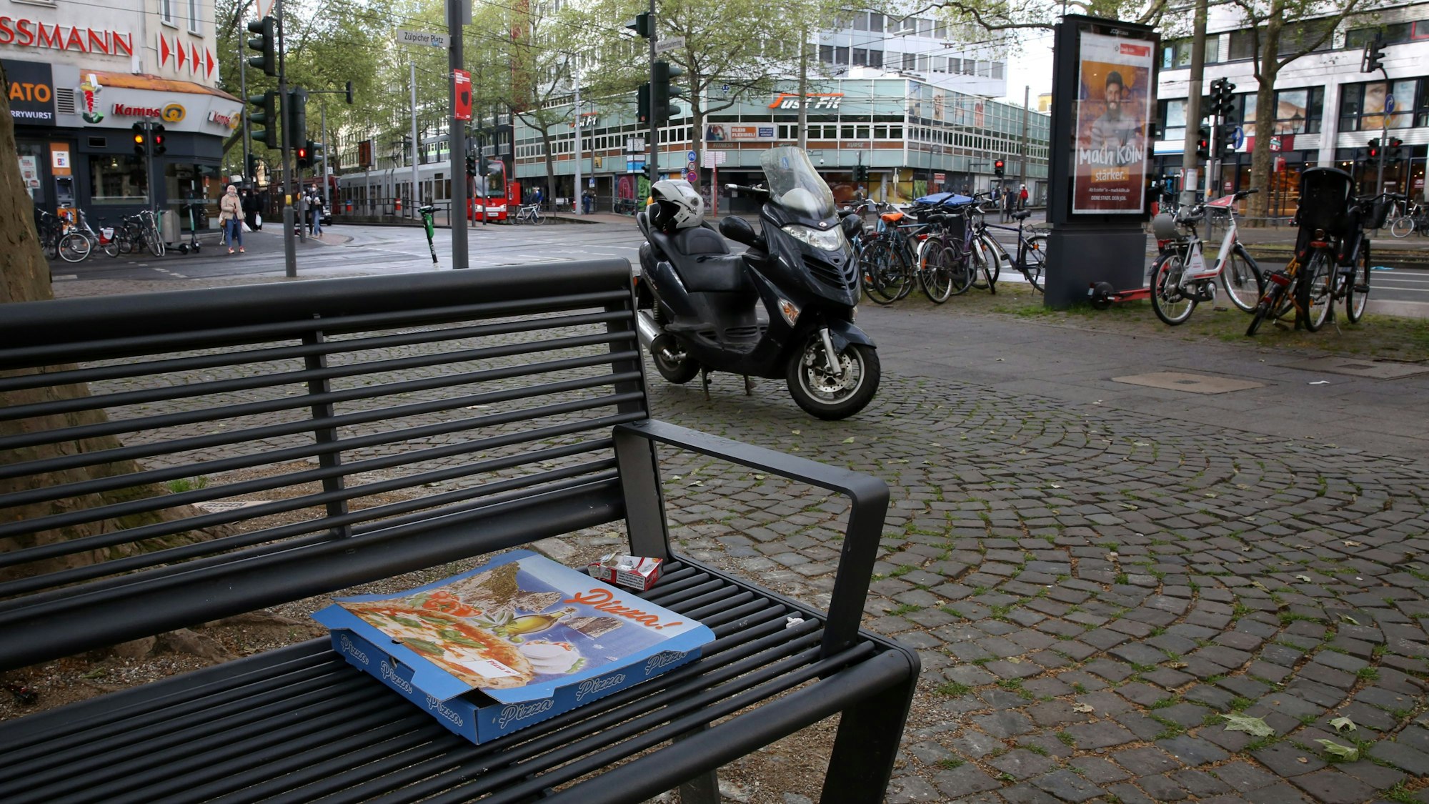 Pizzakartons könnten in Köln bald eine Steuer kosten.