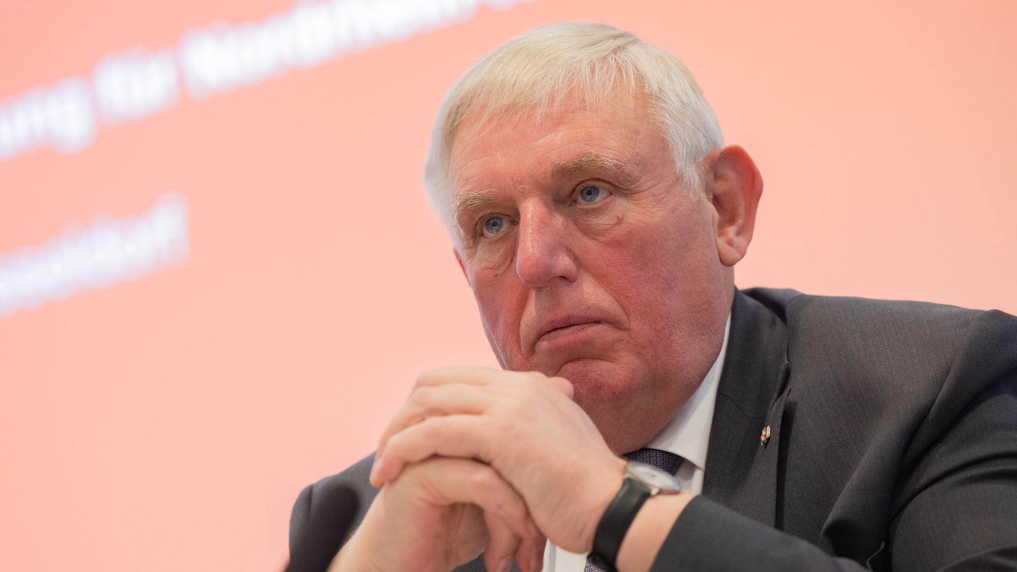 Karl-Josef Laumann (CDU), Minister für Arbeit, Gesundheit und Soziales des Landes Nordrhein-Westfalen, unterstützt Reformen beim Bürgergeld.