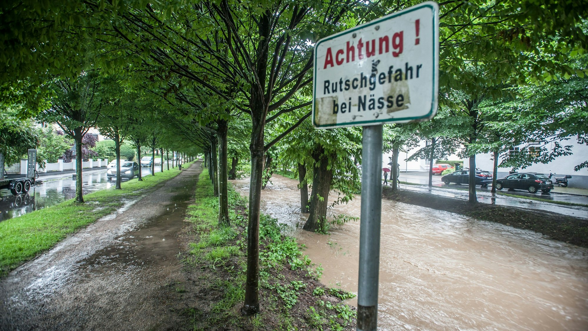 Die Verwaltung befürwortet zum Hochwasserschutz die Aufweitung des Wiembachs an der Wiembachallee. (Archivbild)
