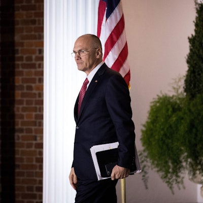 Andrew Puzder nach einem Treffen mit Trump im Jahr 2016 (Archiv)