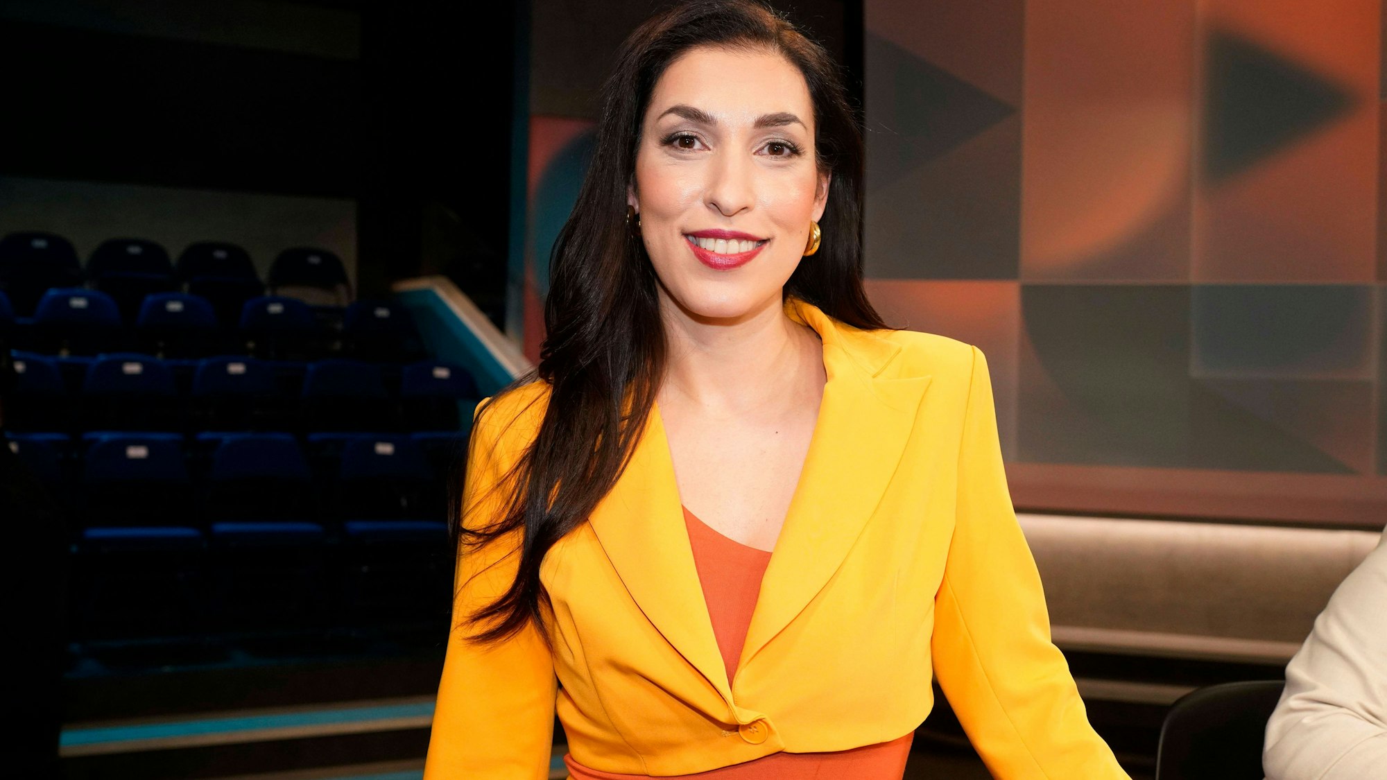 Tijen Onaran in der ARD-Talkshow hart aber fair im Studio Adlershof. Berlin, 29.01.2024 *** Tijen Onaran on the ARD talk show hart aber fair in Studio Adlershof Berlin, 29 01 2024 Foto:xT.xBartillax/xFuturexImagex hart_fair2901_4132