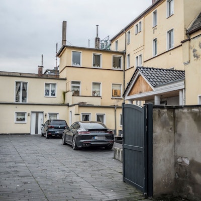 Kaiserstraße 15, hier gibt es gelegentlich Razzien. Foto: Ralf Krieger