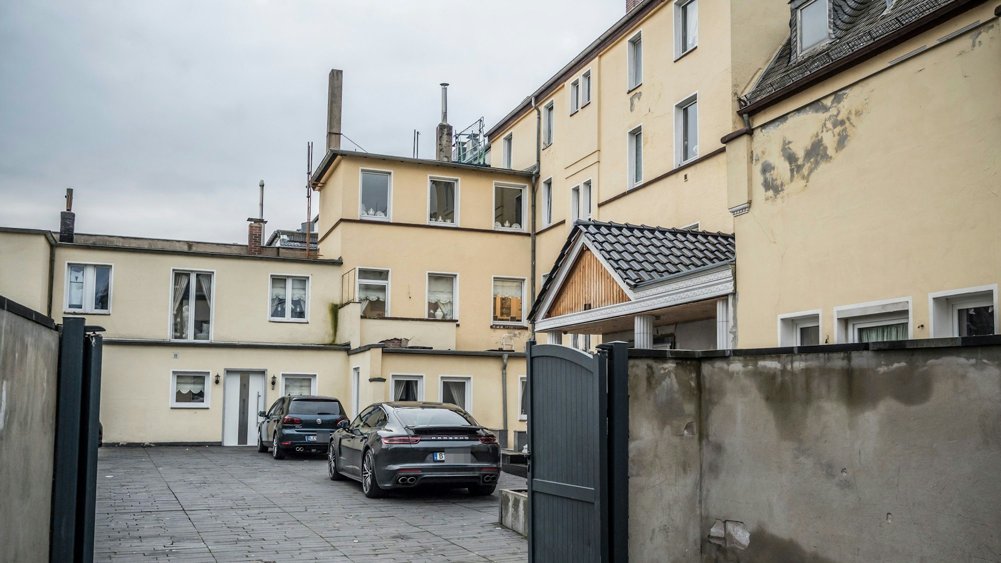 Kaiserstraße 15, hier gibt es gelegentlich Razzien. Foto: Ralf Krieger