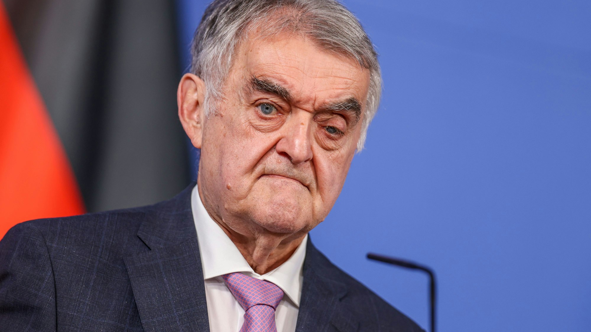 Herbert Reul (CDU), Innenminister des Landes Nordrhein-Westfalen, bei einer Kabinetts-PK.