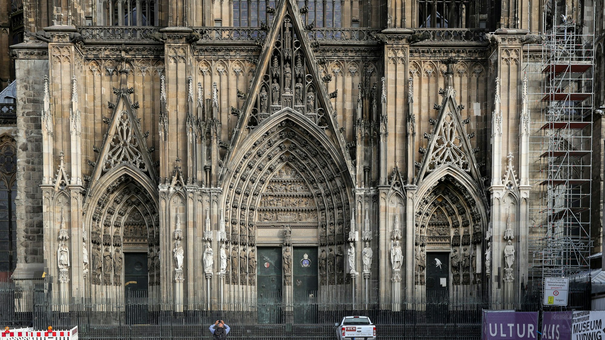 18.10.2023, Köln: Die Südquerhausfassade des Kölner Doms.
Foto: Michael Bause
