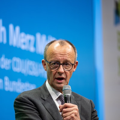 Friedrich Merz will die Stimmen der AfD nutzen, um seine Vorstellungen in der Migrationspolitik durchzusetzen. (Archivbild)