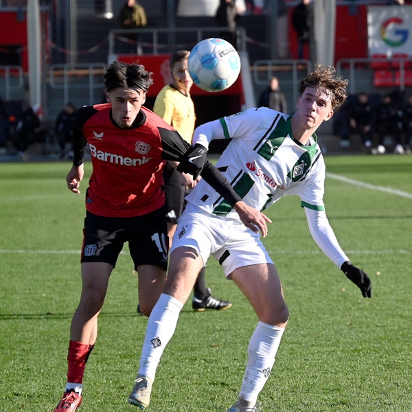 01.12.2024, Fussball-A-Jugend-Bayer 04 Leverkusen -
Borussia Mönchengladbach
links: Kerim-Sam Alajbegovic (Bayer)
Foto: Uli Herhaus