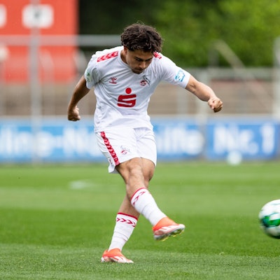 FVM-Pokal Finale A-Junioren 2024: Bayer 04 Leverkusen - 1.FC Köln 15.05.2024 Justin Kai von der Hitz 1.FC Köln U19, 2 FVM-Pokal Finale A-Junioren 2024: Bayer 04 Leverkusen - 1.FC Köln Rasenplatz am Ulrich-Haberland-Stadion, Leverkusen 15.05.2024 *** FVM Cup Final A Juniors 2024 Bayer 04 Leverkusen 1 FC Köln 15 05 2024 Justin Kai von der Hitz 1 FC Köln U19, 2 FVM Cup Final A Juniors 2024 Bayer 04 Leverkusen 1 FC Köln Pitch at Ulrich Haberland Stadium, Leverkusen 15 05 2024 Copyright: xBEAUTIFULxSPORTS/Buriakovx