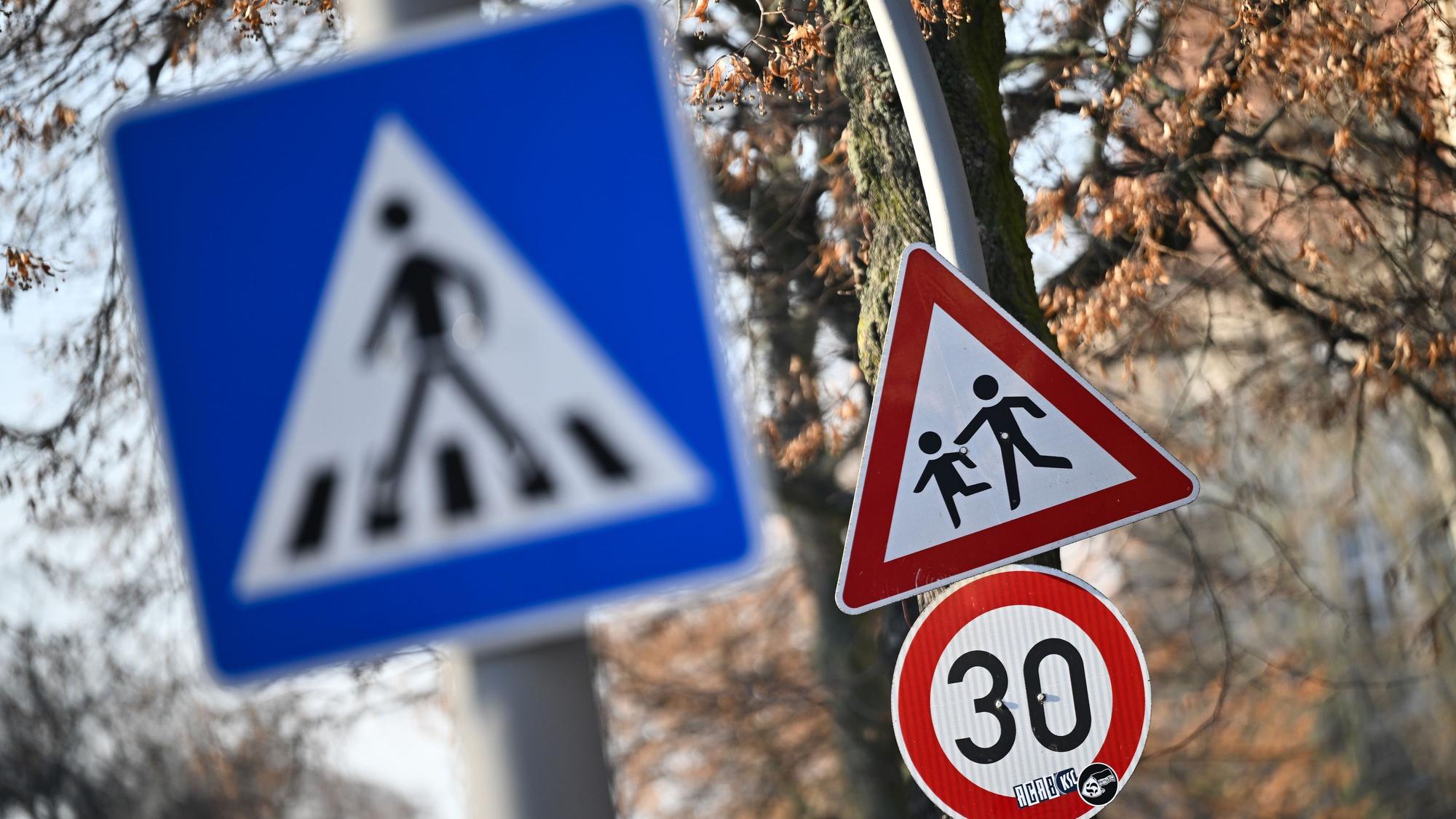 Die Stadt will damit die Schulwegsicherheit erhöhen.