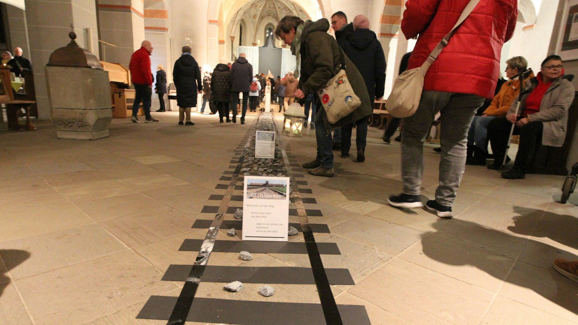 In der Kirche St. Margareta war eine Installation zu dem Thema aufgebaut.