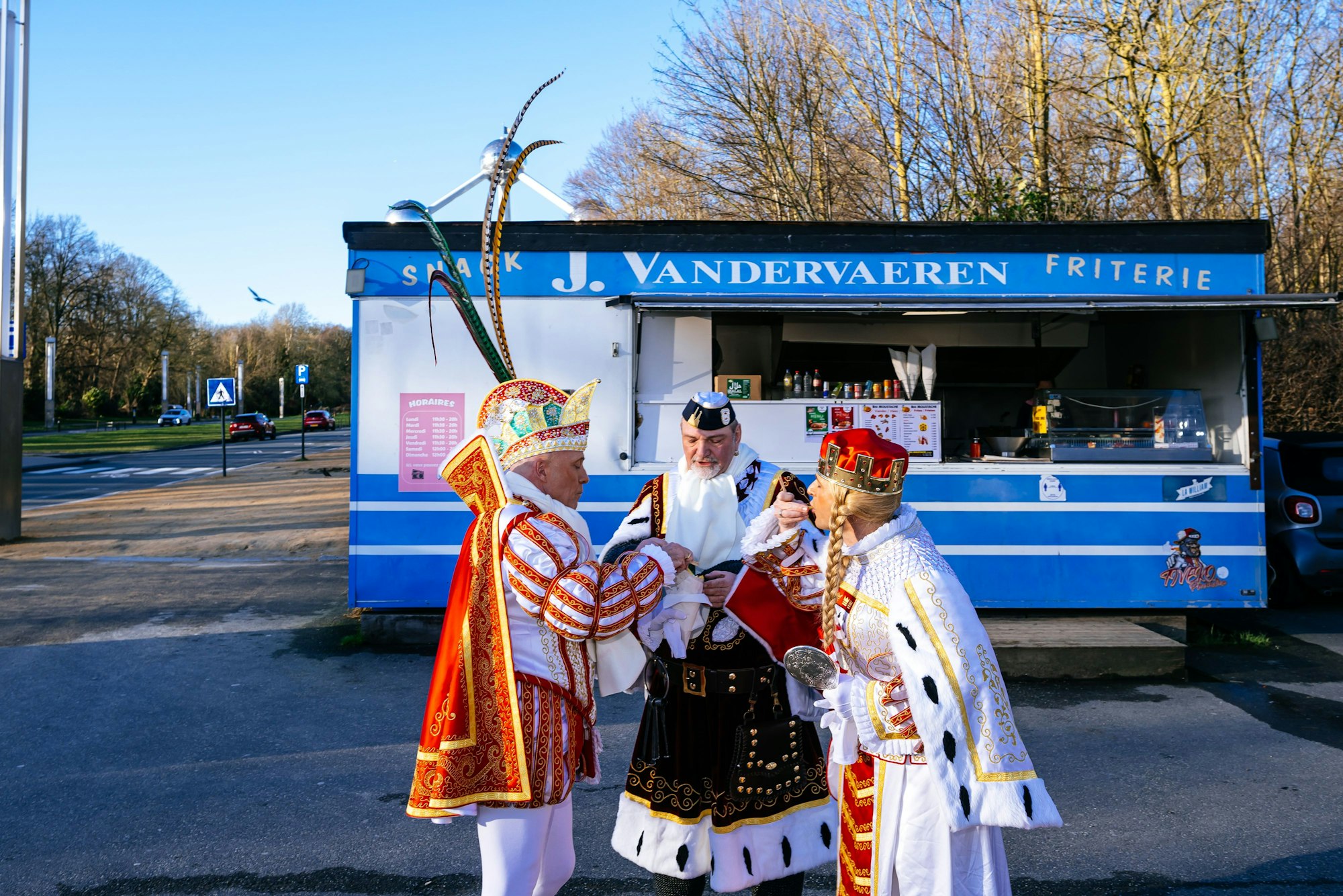 Zum Abschluss des Tages gab es für das Dreigestirn echte belgische Fritten.