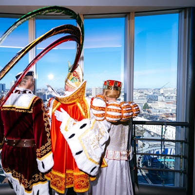 Das Kölner Dreigestirn reiste nach Brüssel.