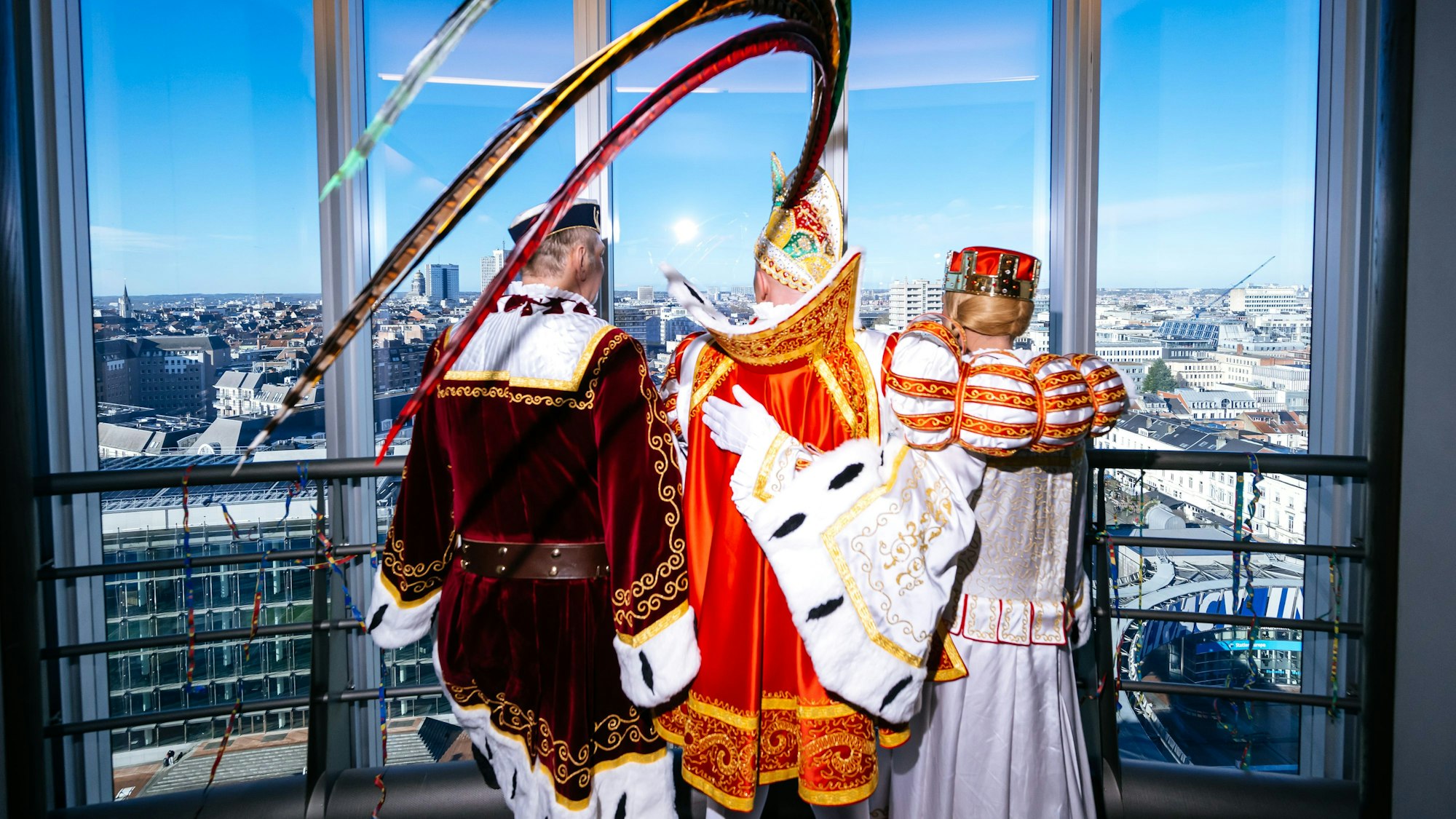 Das Kölner Dreigestirn reiste nach Brüssel.