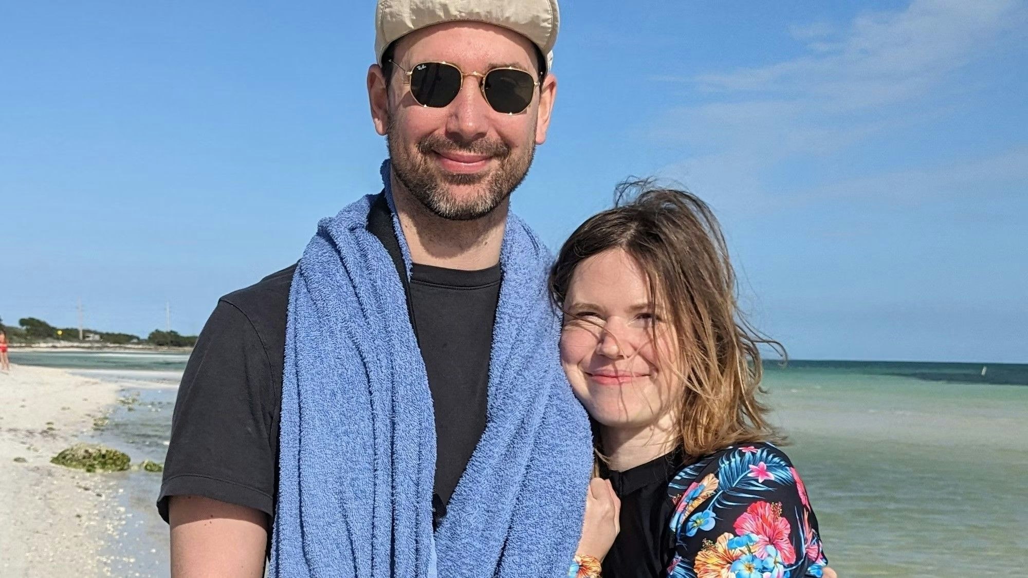 Feuerwehrmann Tobias Rollwagen mit Freundin Lauren Kent