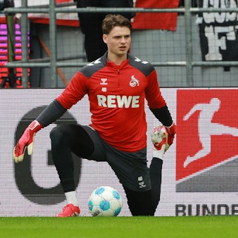 Absolvierte nur zehn Spiele für den 1. FC Köln; Jonas Urbig wechselt zum FC Bayern.