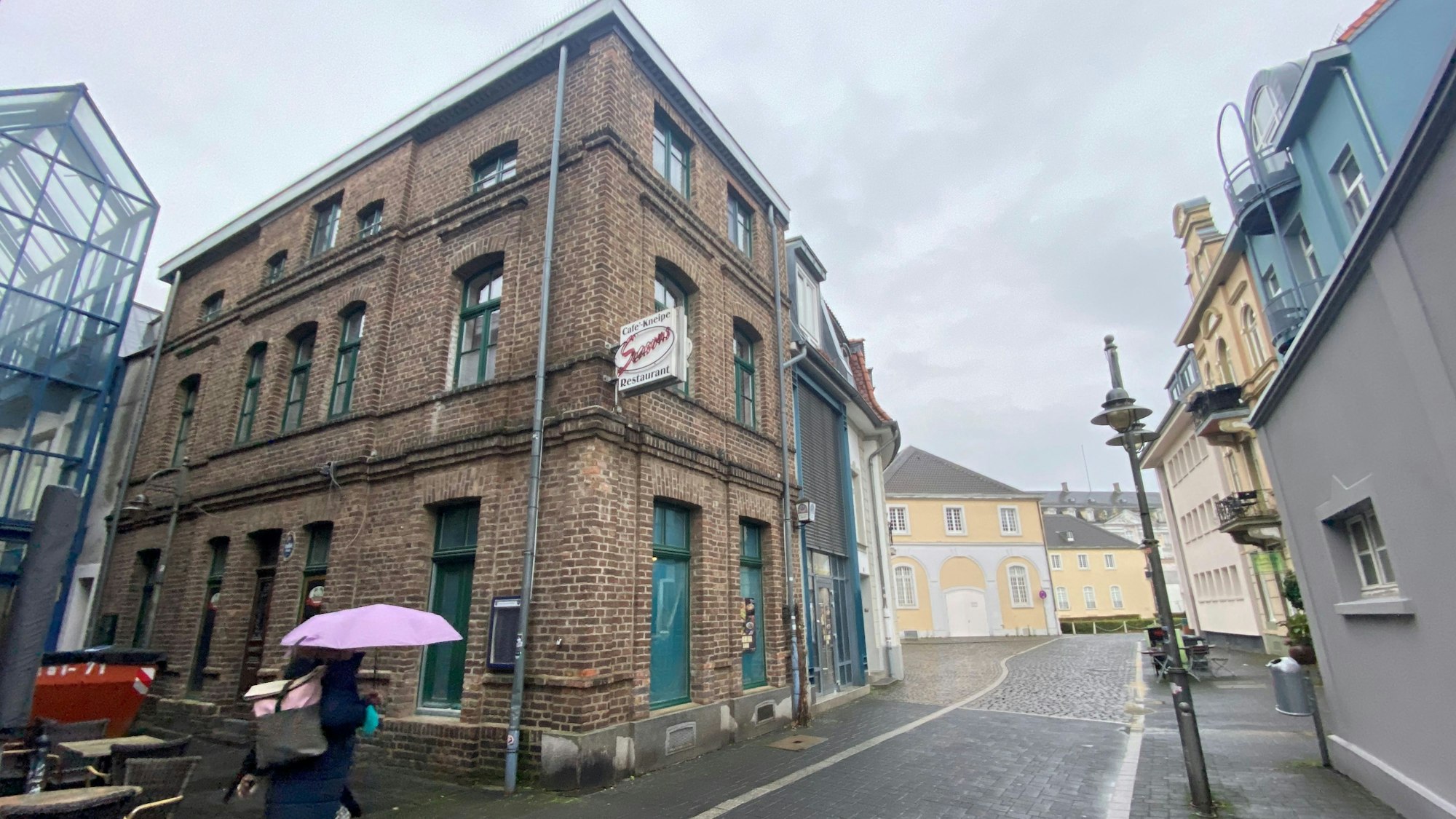 Zu sehen ist das Gebäude des ehemaligen Seasons.