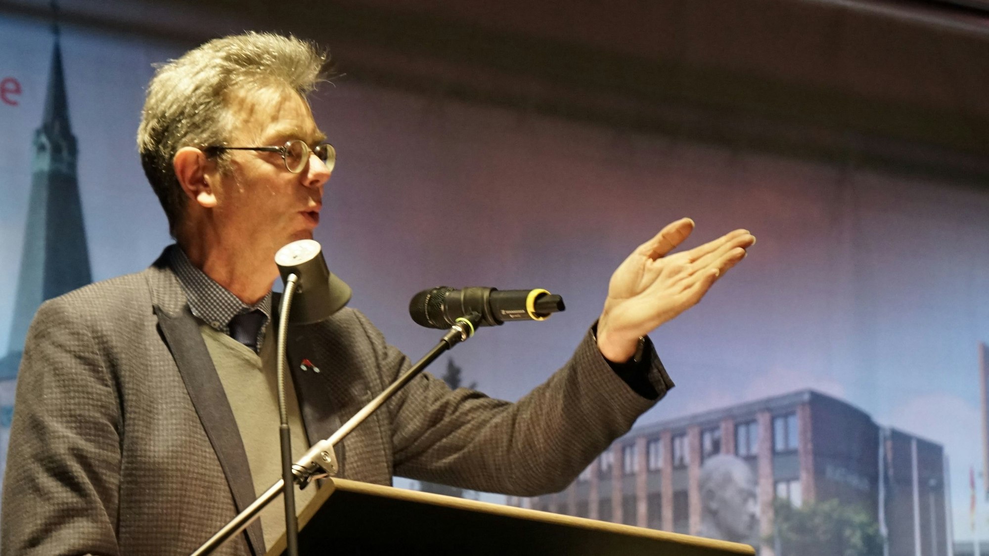 Der CDU-Fraktionsvorsitzende Klaus Ripp hält die Entwicklung der Grundsteuer„ in der Tat in dieser Höhe nicht mehr für tragbar“.