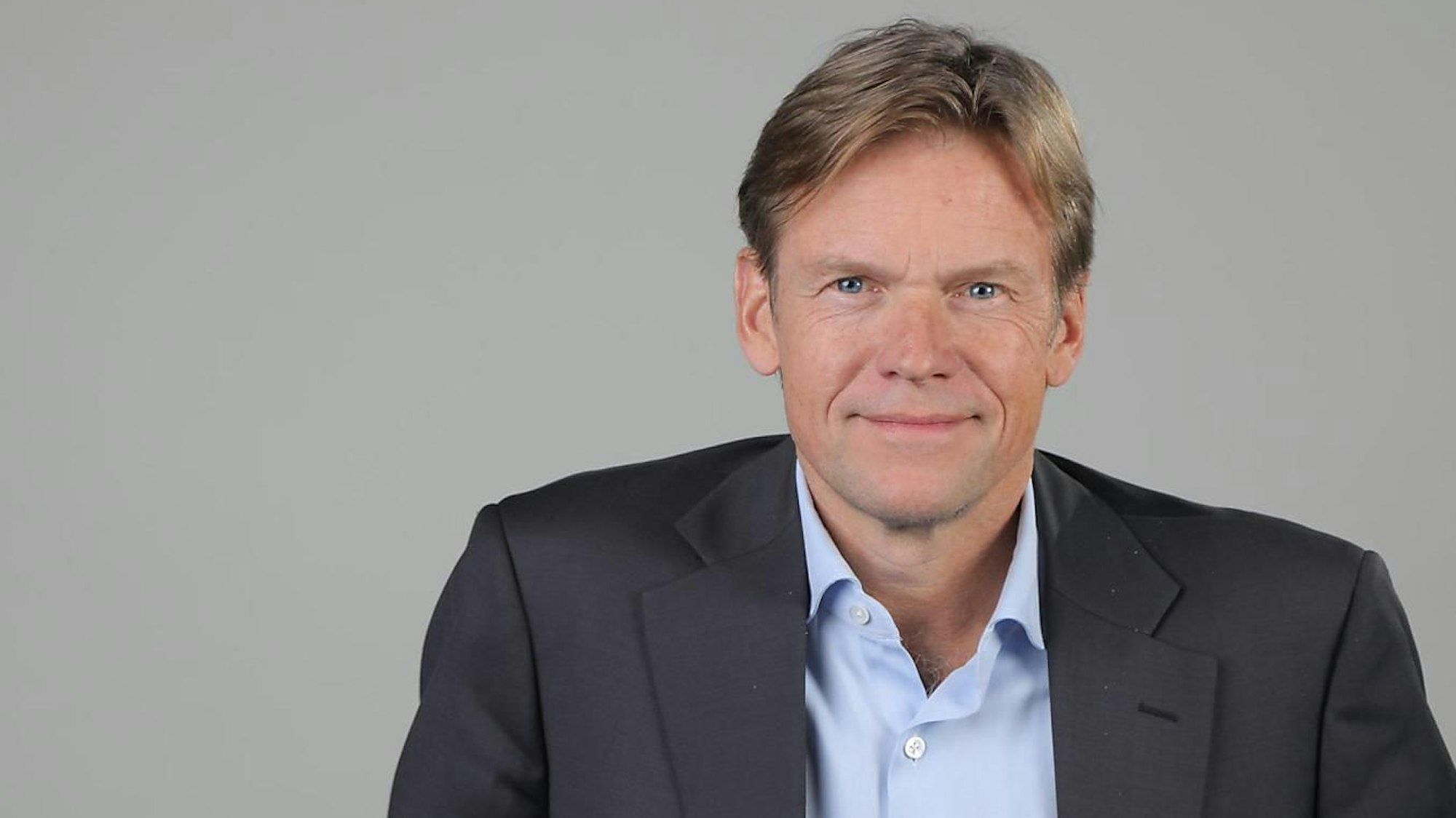 Prof. Volker Limmroth ist Chefarzt für Neurologie und Palliativmedizin am Klinikum Köln-Merheim