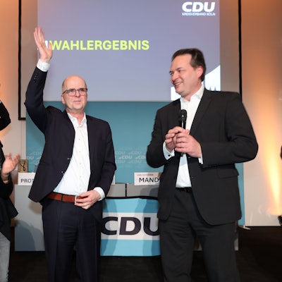 Andere Zeiten: Ende Januar wählte die CDU Köln Baudezernent Markus Greitemann zum OB-Kandidaten. Mit dabei waren auch die damalige Vizeparteichefin Serap Güler und der damalige Parteichef Karl Mandl.