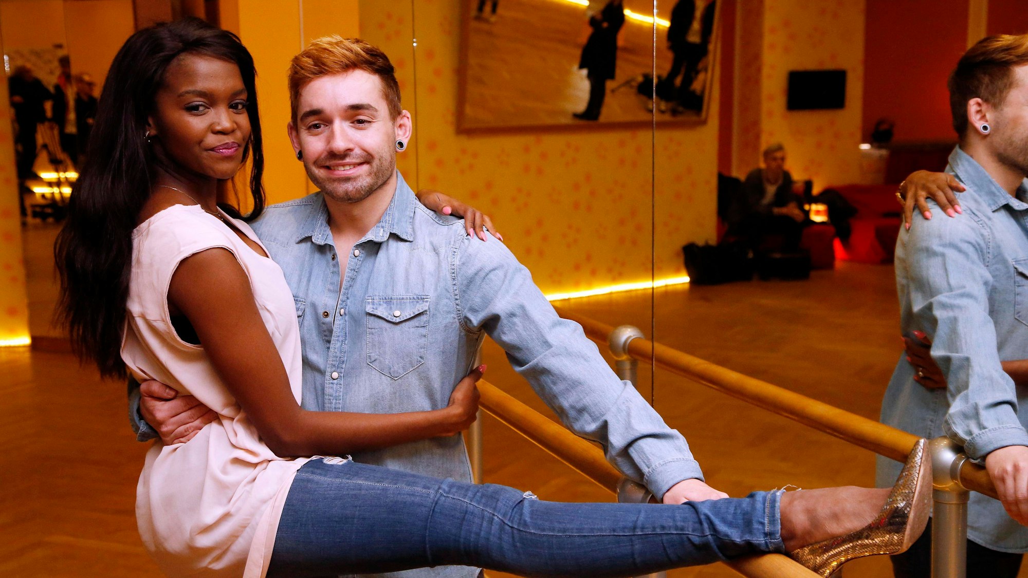 Daniel Küblböck, hier mit seiner Tanzpartnerin Otilie Mabuse bei den Proben, feierte Erfolge als Entertainer und Unternehmer.