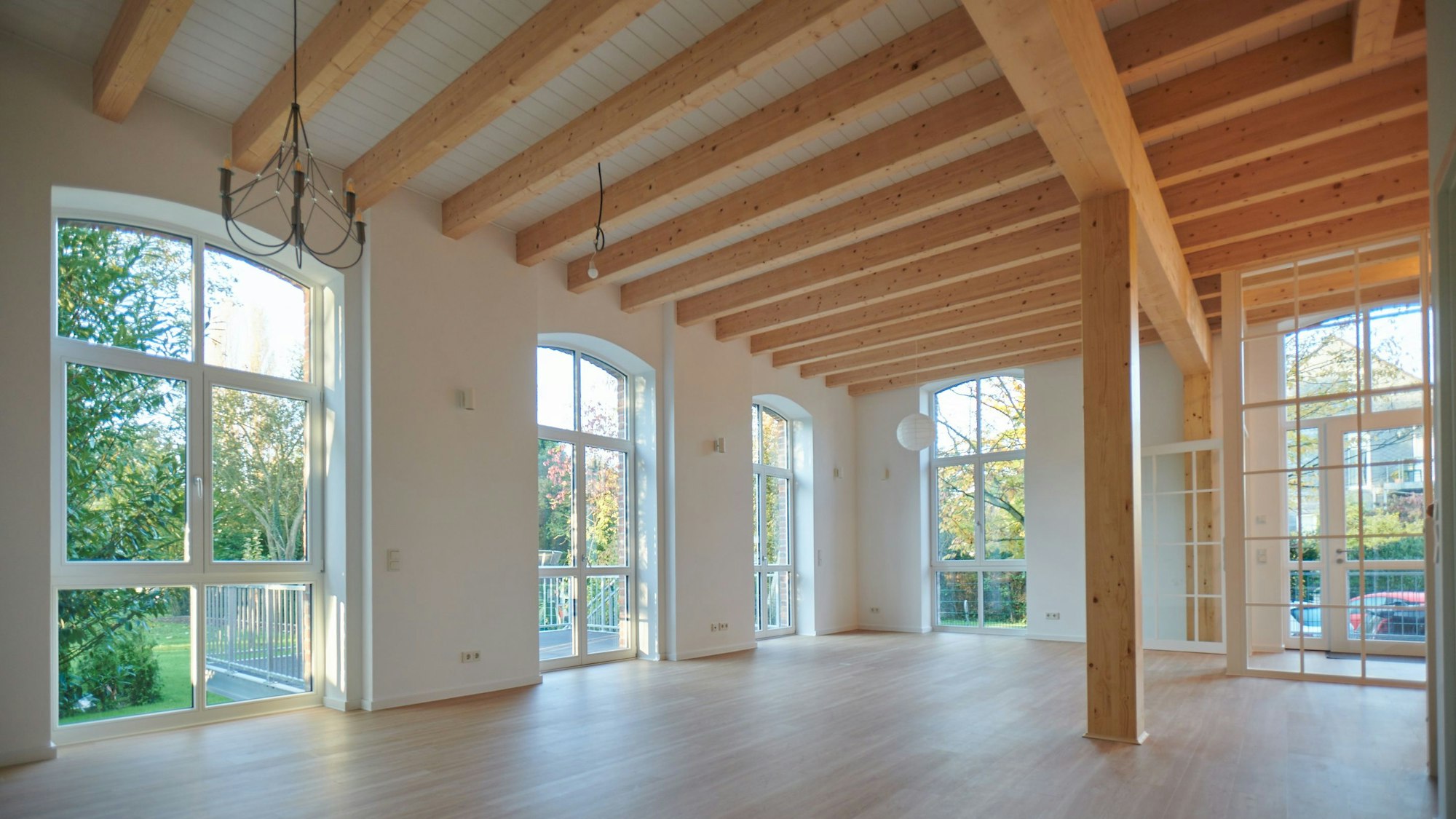 Bei den loftartigen Reihenhäusern wurde auf viel Holz gesetzt.