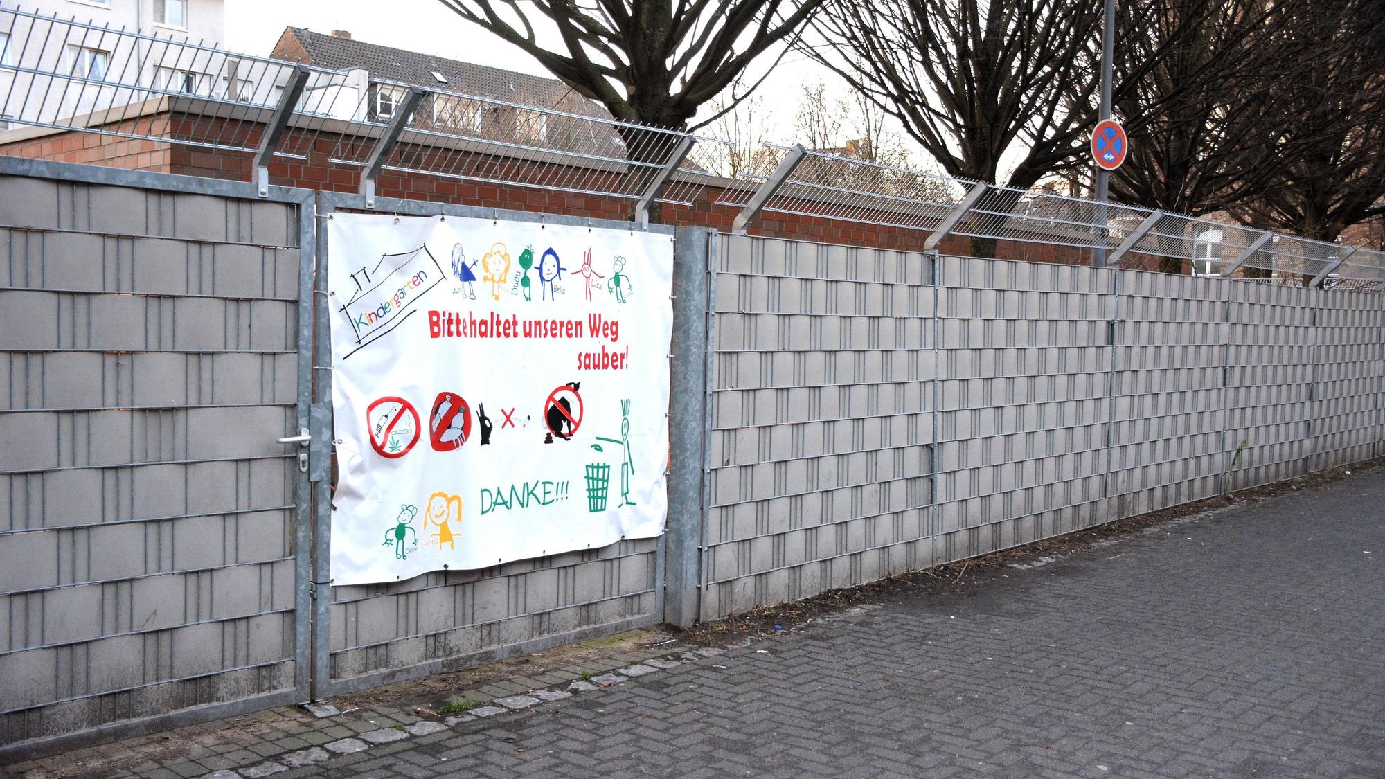 Hermetisch abgeschirmt ist mittlerweile das Außengelände der Kita Vietorstraße.