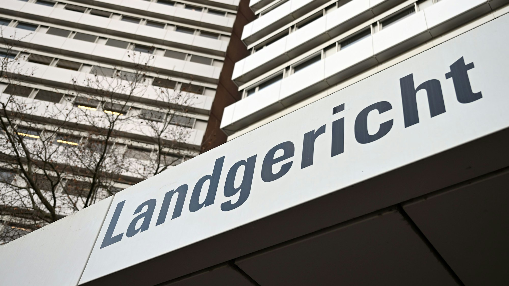 Außenansicht des Kölner Landgerichts.