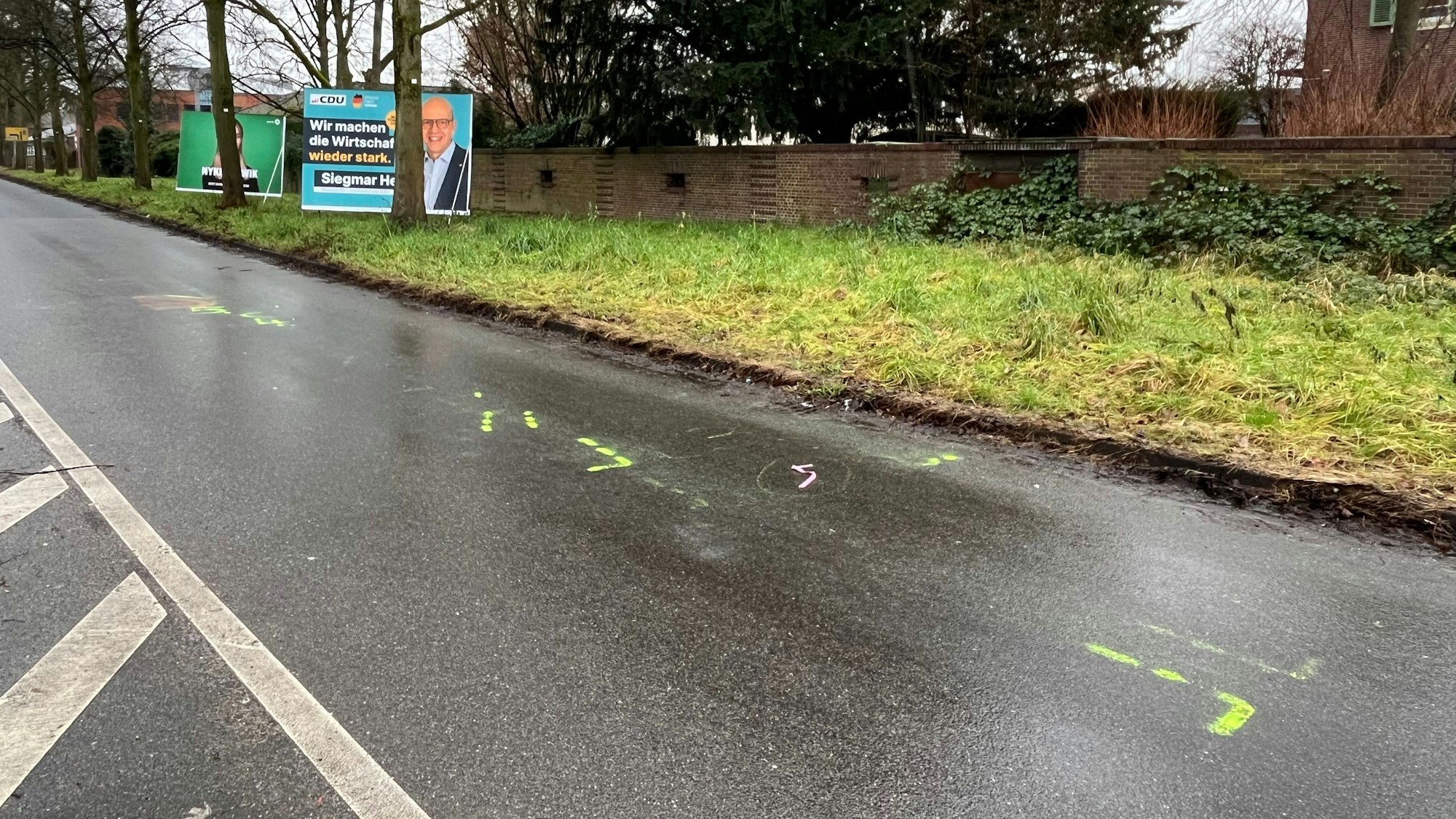 Unfallmarkierungen auf der Bonner Straße.