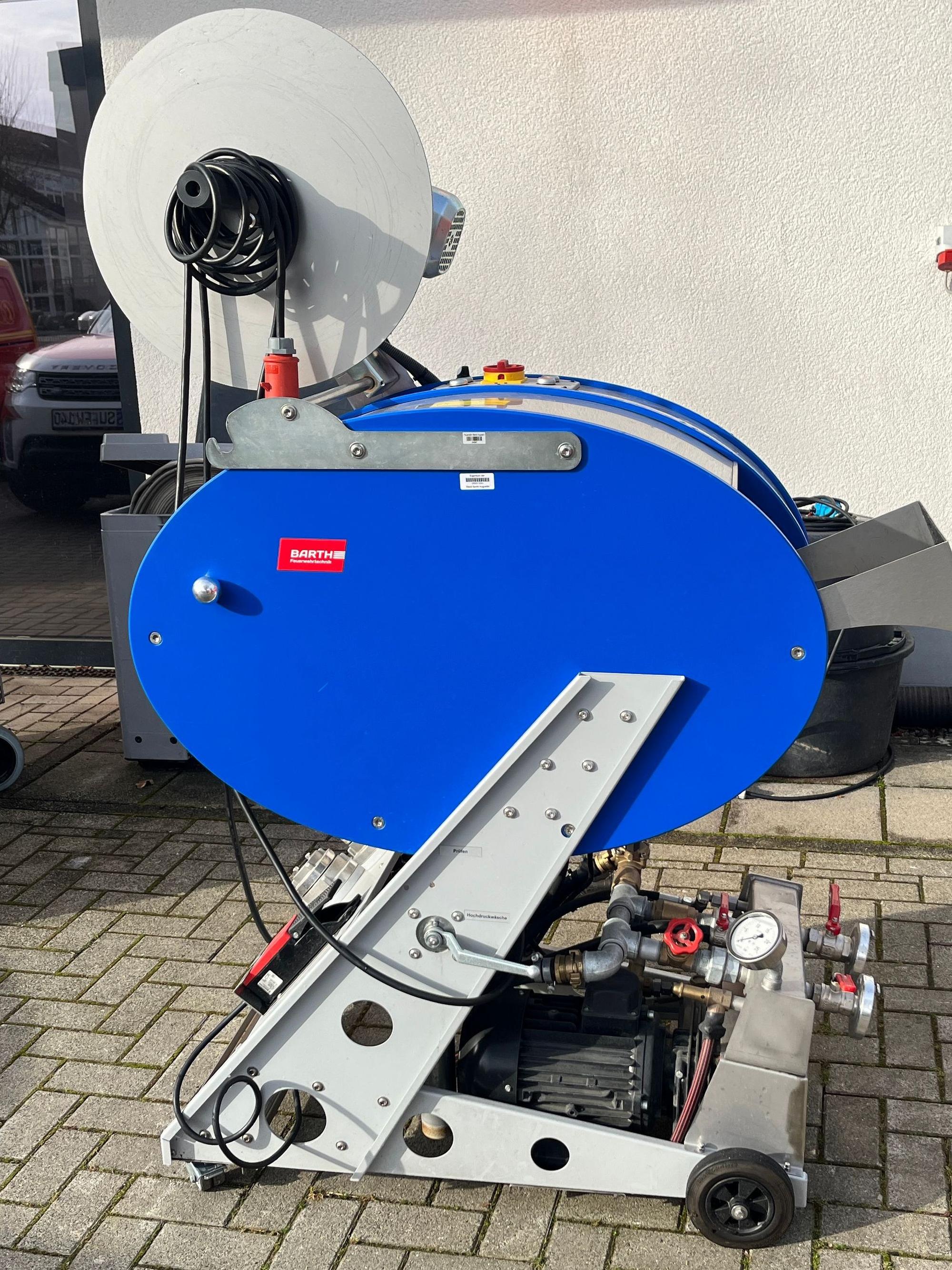 Mit dieser Lage können Schläuche gereinigt und geprüft werden.