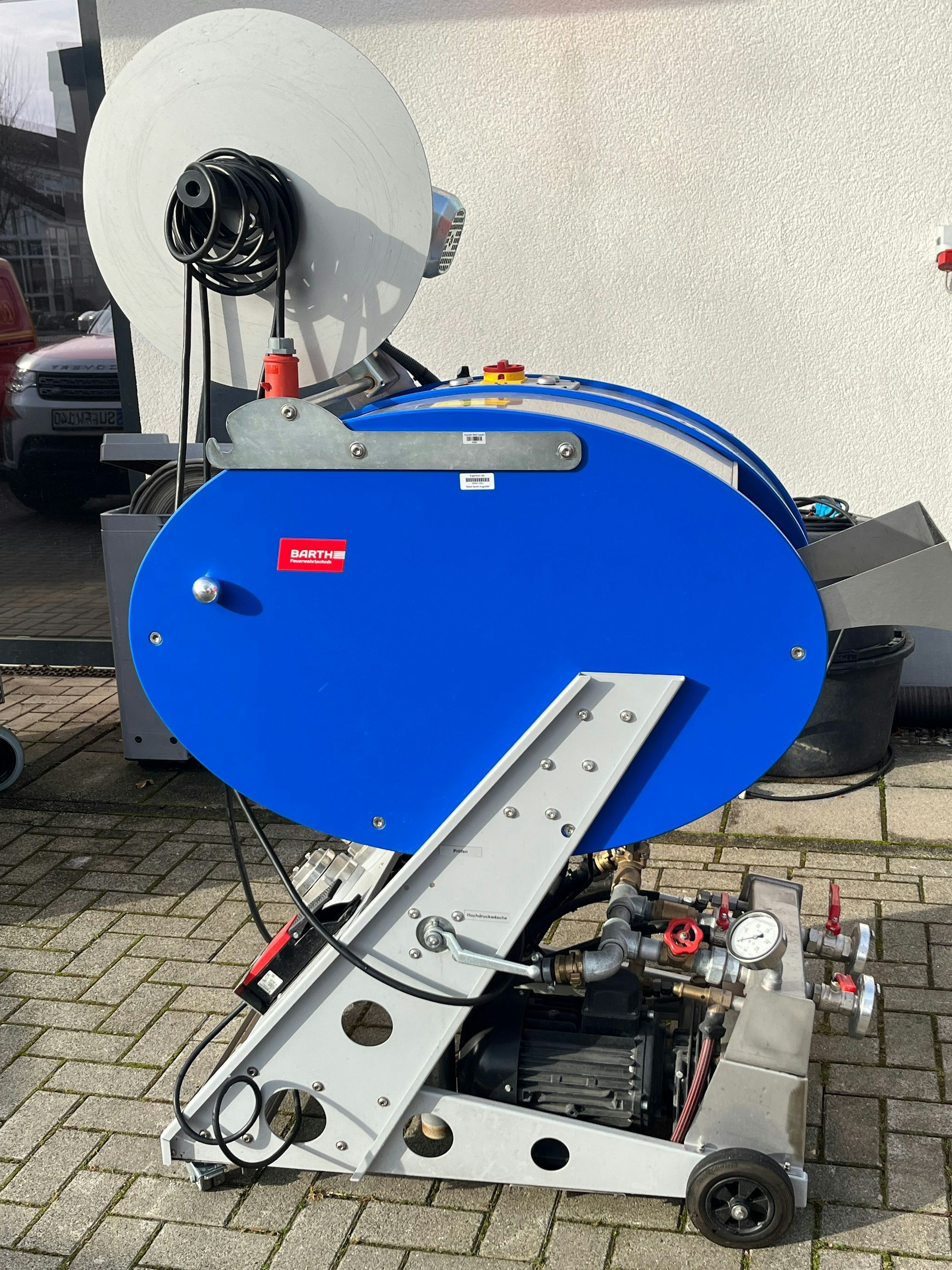 Mit dieser Lage können Schläuche gereinigt und geprüft werden.