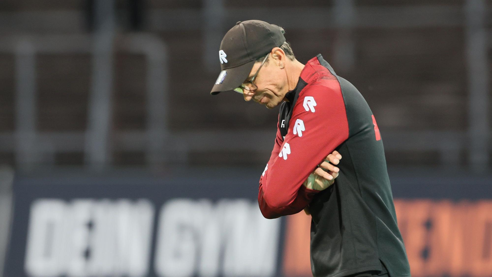 Matthias Mink und seine Mannschaft müssen weiter auf den ersten Sieg warten
